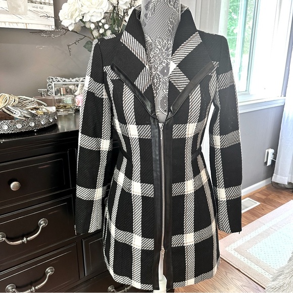 White House Black Market Plaid Moto Coat – Size XS - Picture 2 of 16